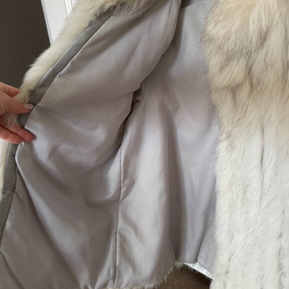 White Saga Fox Fur Coat - Picture 7 of 11